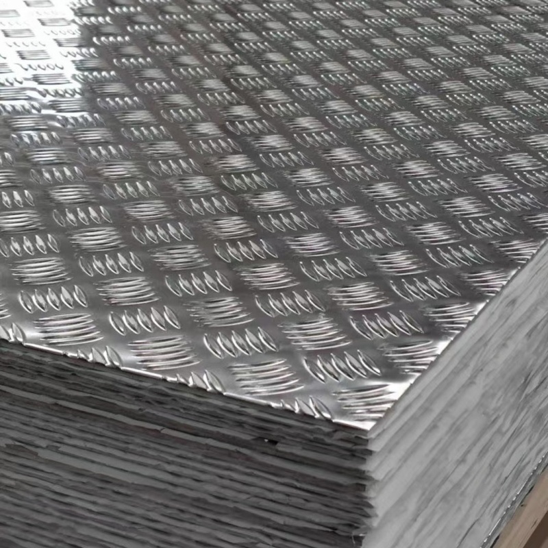 ALUMINUM CHECKERED SHEET (2)