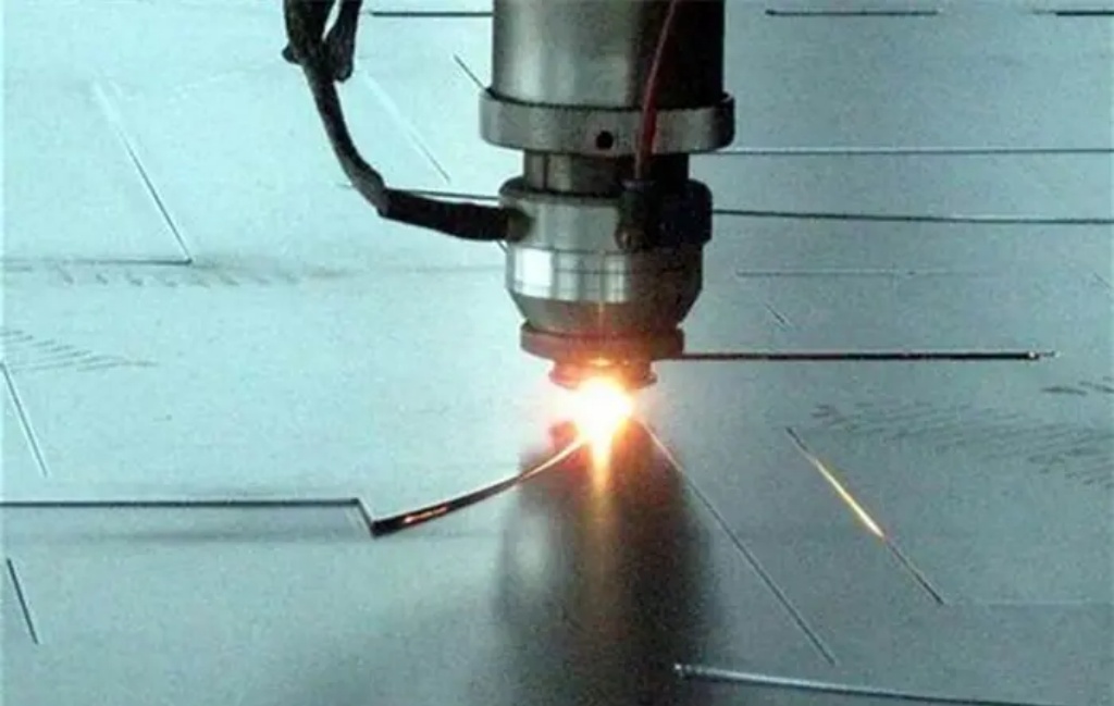 cutting process royal steel group (2)